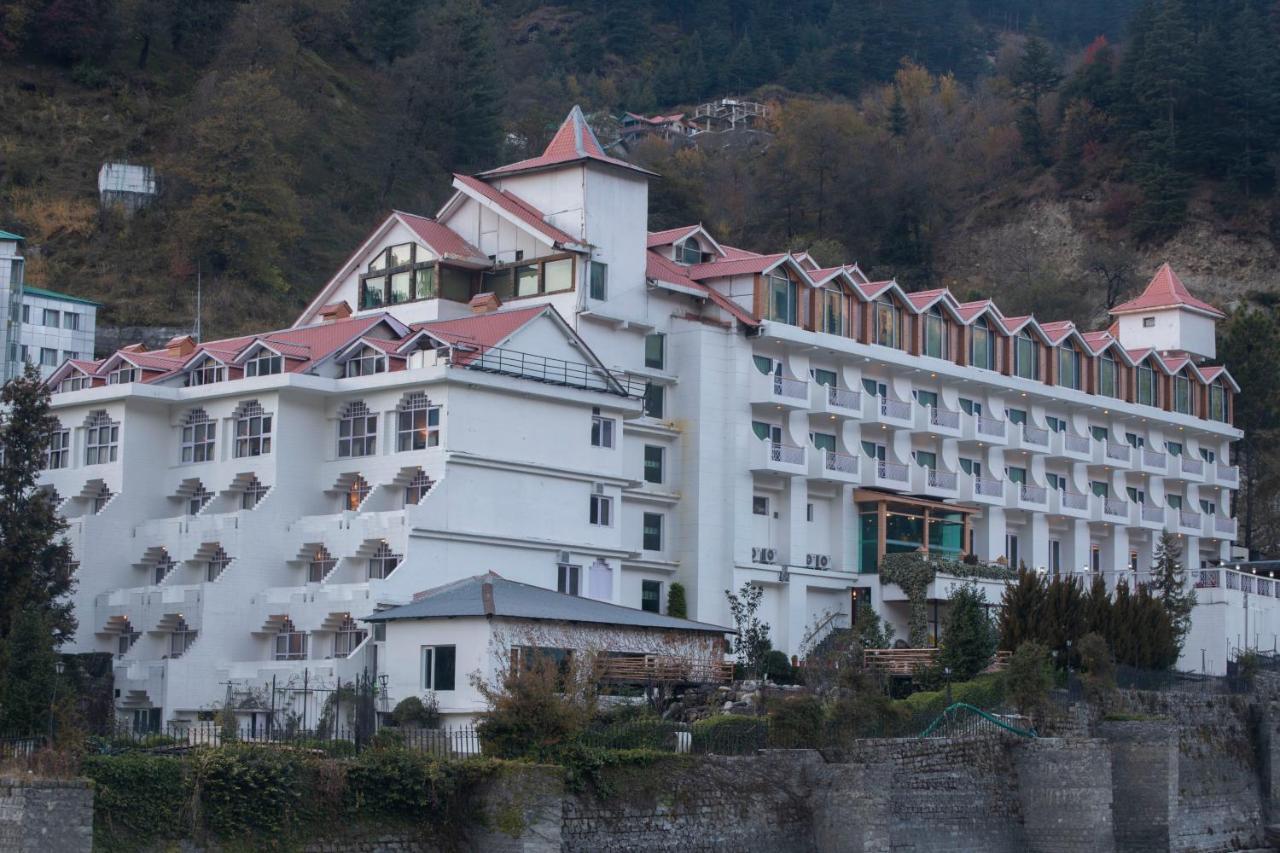 Mastiff Grand Manali Resort Exterior photo
