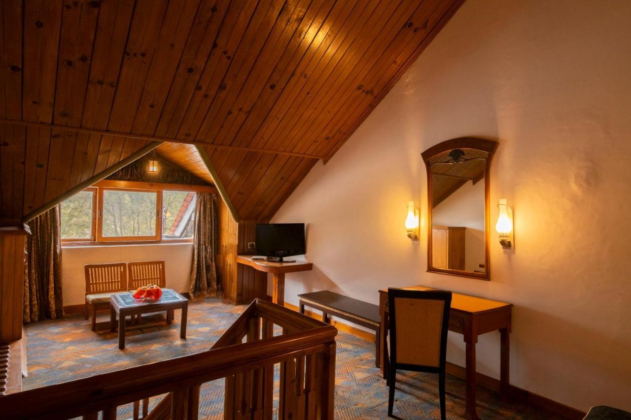 Mastiff Grand Manali Resort Exterior photo
