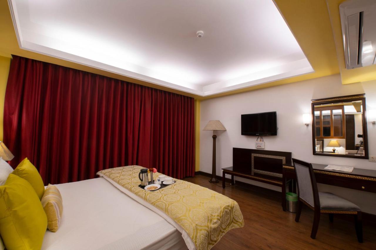 Mastiff Grand Manali Resort Exterior photo
